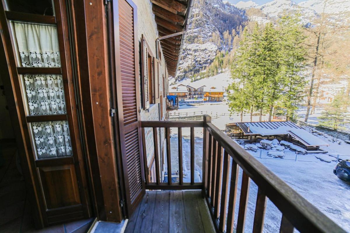 Casa Dei Larici 300M From Piste Apartment Gressoney-la-Trinité Exterior foto